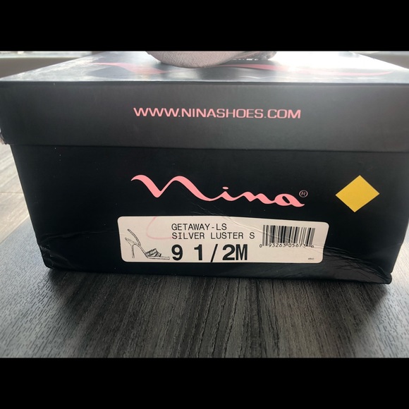 Nina silver luster heels - Picture 5 of 5